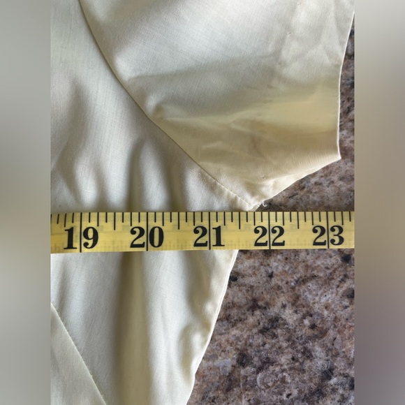 1950's Vintage Yellow Spring/Summer Blouse - Picture 5 of 7
